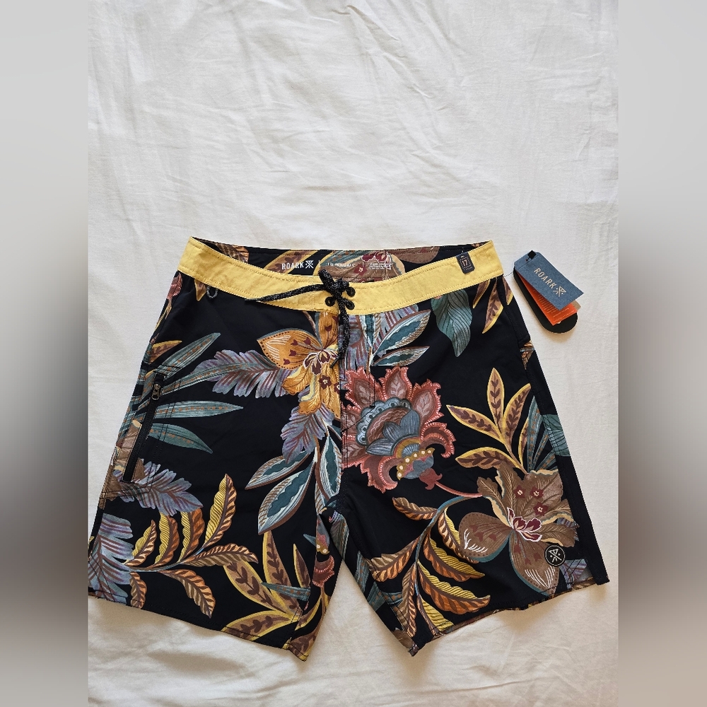 Roark Men's Floral Board Shorts - Black and Yellow